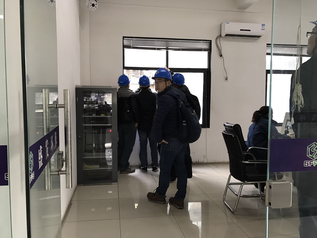 中電環(huán)保朱顏勛市場(chǎng)總監到焦作萬(wàn)方項目部參觀(guān)考察