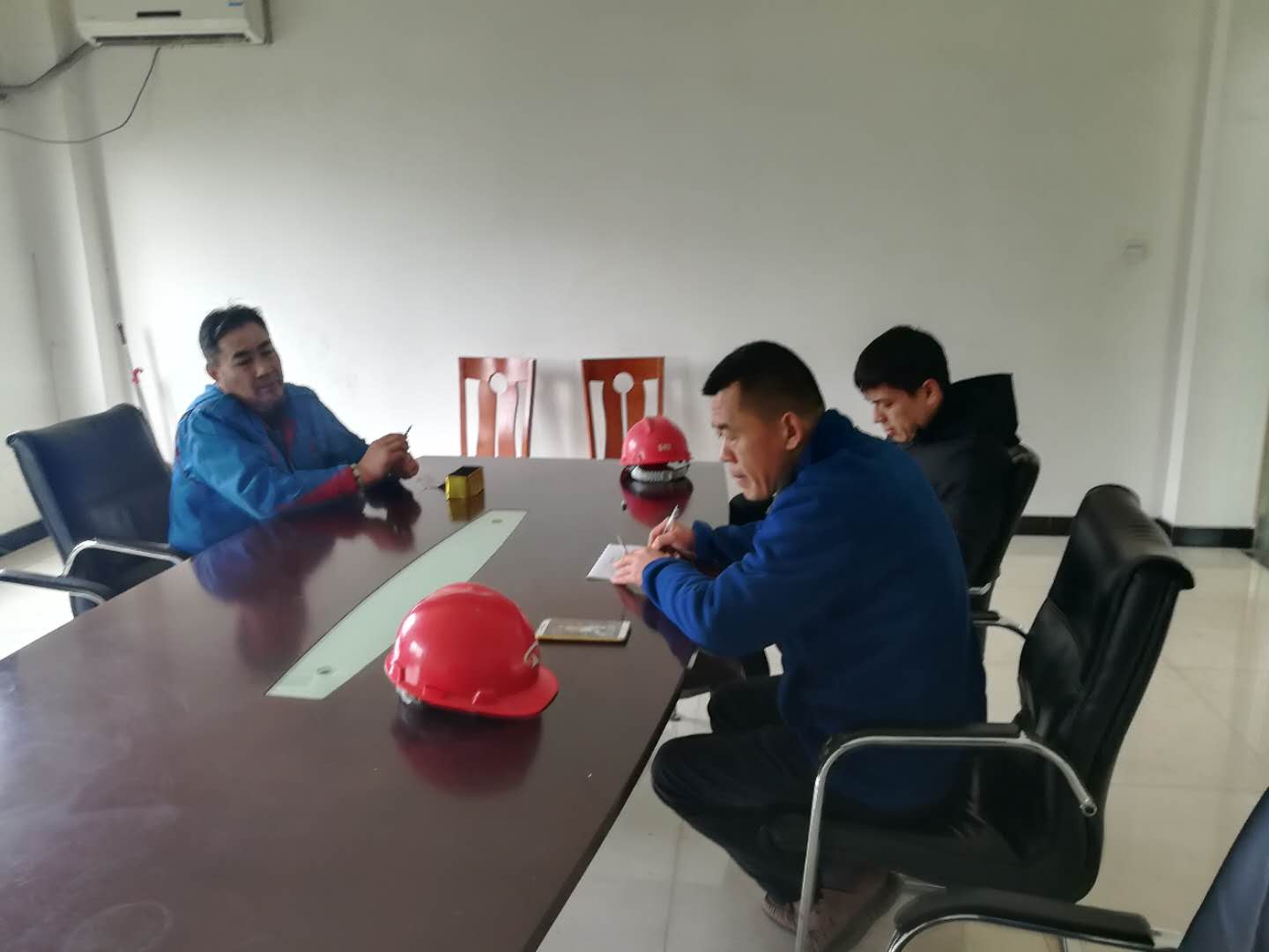 鄭州裕中能源有限公司王工一行到焦作萬(wàn)方項目部考察參觀(guān)